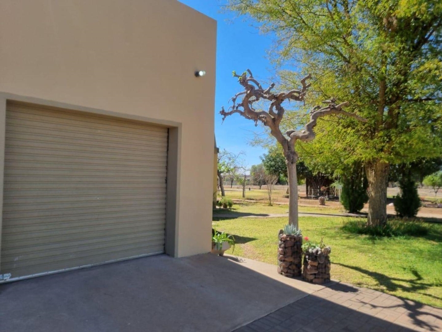 6 Bedroom Property for Sale in Karos Northern Cape